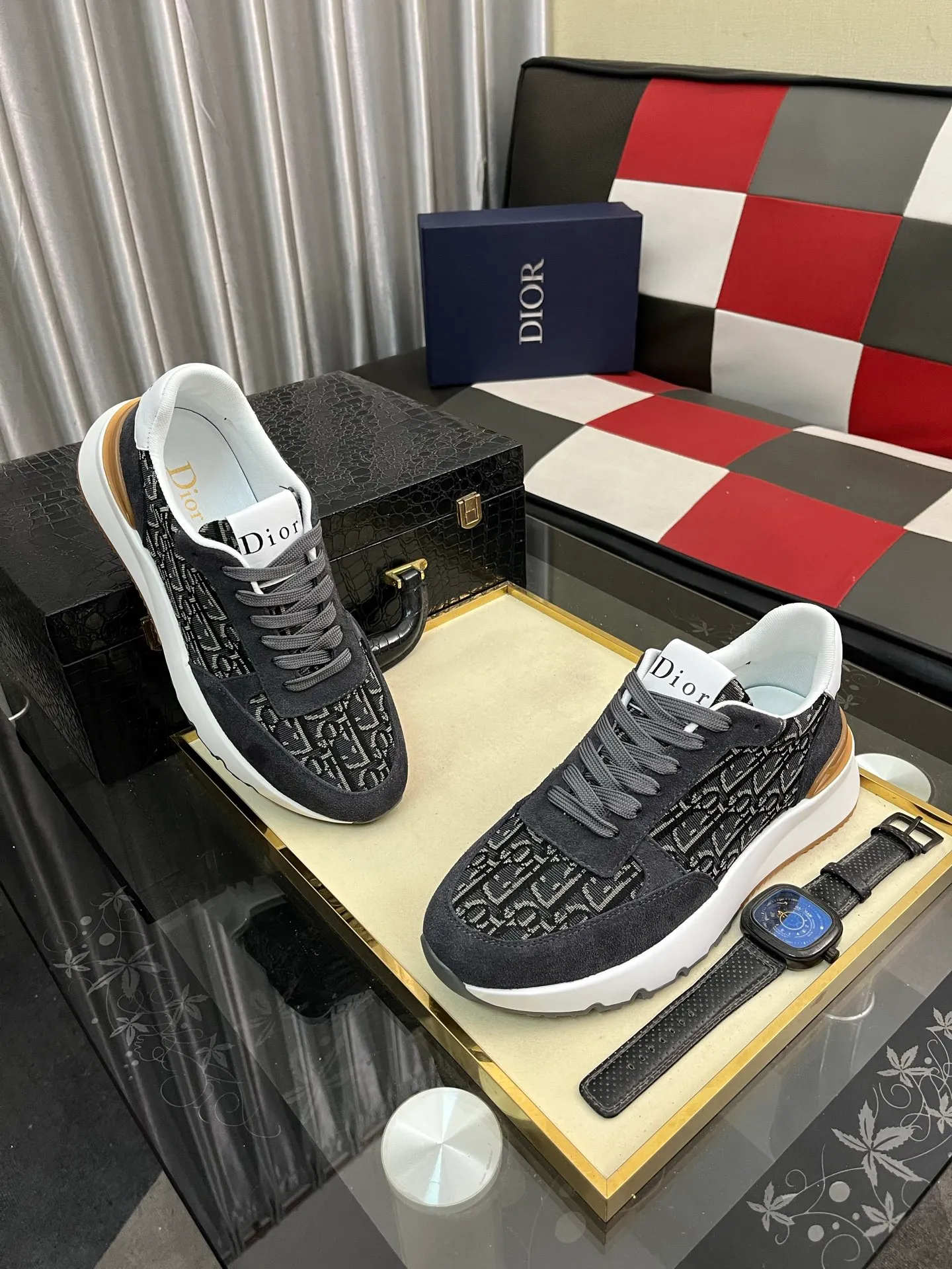 Men's shoes 💰438⌚️⌚️ [Dior] new casual shoes. Exclusive mold-making custom style, the fabric is imported from Italy, and the leather is breathable inside. Exclusively molded and customized outsole is wear-resistant. Counter-level version, perfect matching, on-shoe effect, and exquisite workmanship. Code number: 38-444️⃣Colors available